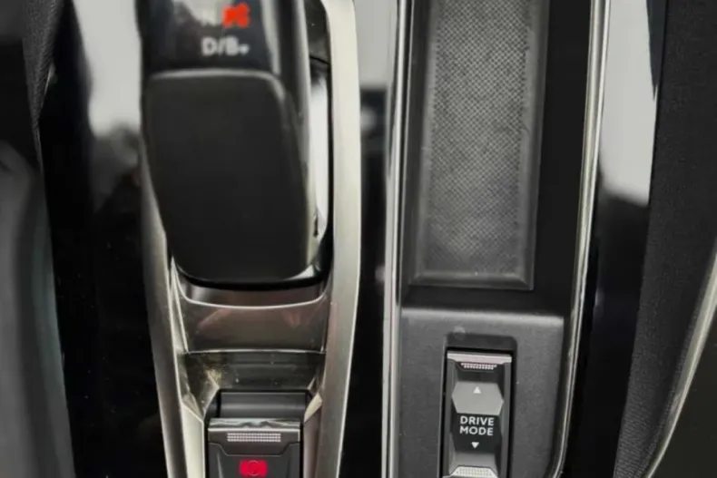 Peugeot 3008 din 2021 cu 58.000 km - oferta PEU181282 - foto 25