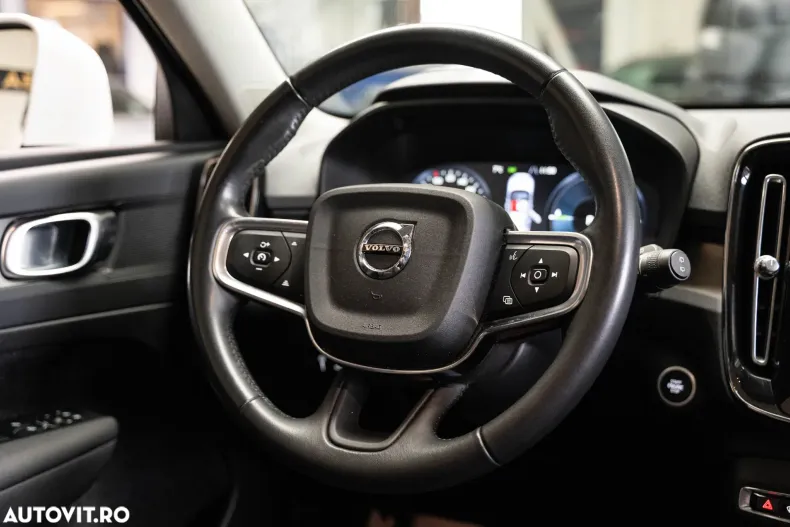 Volvo XC40 din 2021 cu 151.076 km - oferta VOL181285 - foto 16