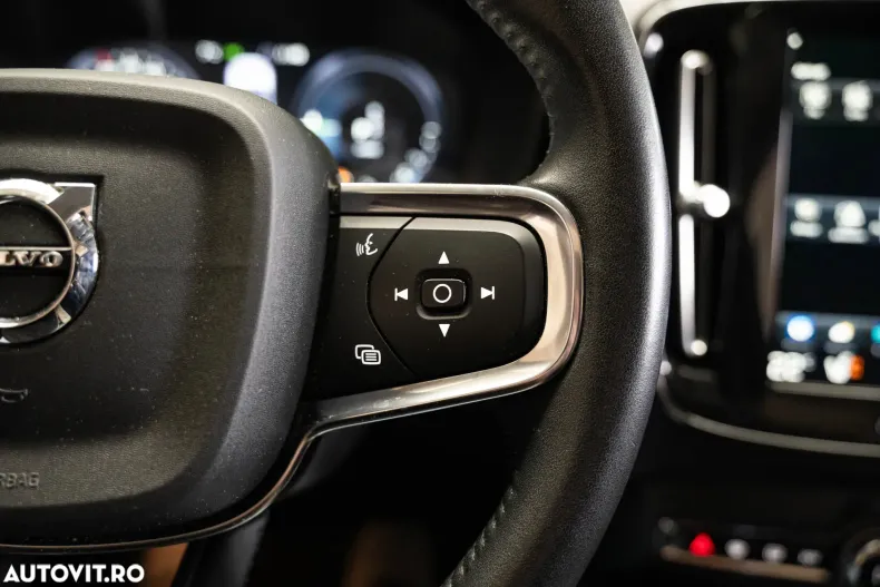 Volvo XC40 din 2021 cu 151.076 km - oferta VOL181285 - foto 26