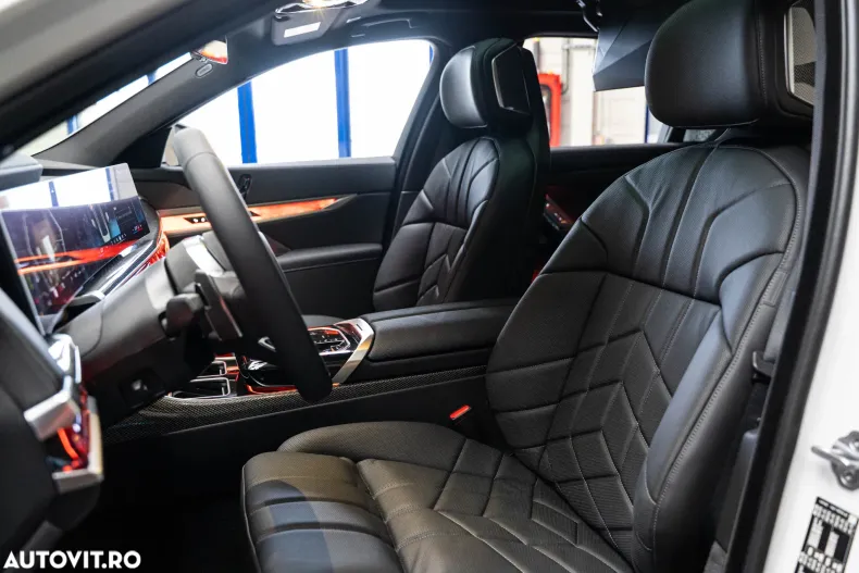 BMW Seria 7 din 2026 cu 30 km - oferta BMW181286 - foto 5