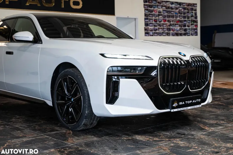 BMW Seria 7 din 2026 cu 30 km - oferta BMW181286 - foto 13
