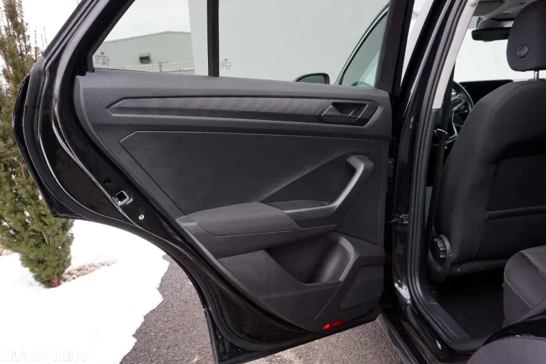 Volkswagen T-Roc din 2023 cu 42.612 km - oferta VOL181288 - foto 22