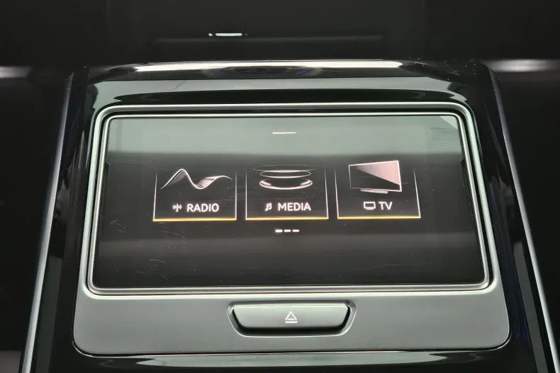 Audi A8 din 2020 cu 77.965 km - oferta AUD181289 - foto 21