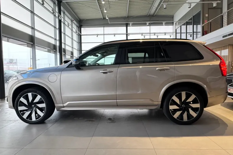 Volvo XC90 din 2023 cu 40.000 km - oferta VOL181290 - foto 8