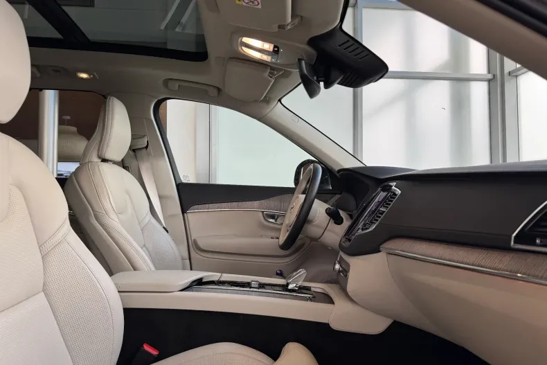 Volvo XC90 din 2023 cu 40.000 km - oferta VOL181290 - foto 9