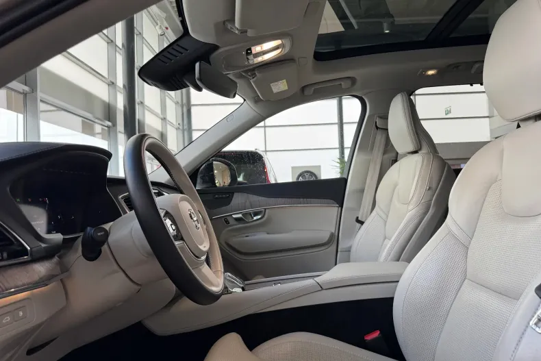 Volvo XC90 din 2023 cu 40.000 km - oferta VOL181290 - foto 11