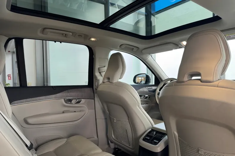 Volvo XC90 din 2023 cu 40.000 km - oferta VOL181290 - foto 13