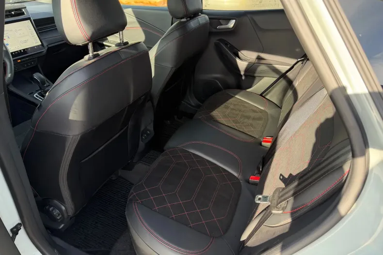 Ford Puma din 2024 cu 1.200 km - oferta FOR181296 - foto 10