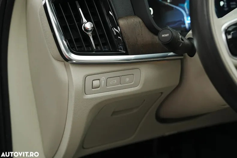 Volvo S90 din 2022 cu 91.000 km - oferta VOL181301 - foto 28