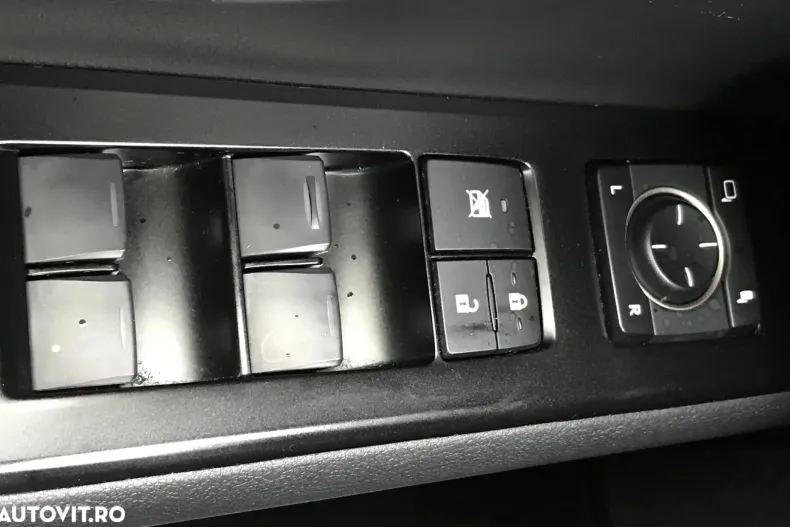 Lexus UX din 2020 cu 99.999 km - oferta LEX181303 - foto 25