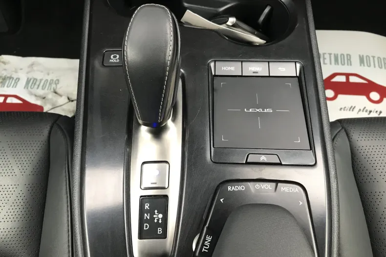 Lexus UX din 2020 cu 99.999 km - oferta LEX181303 - foto 35