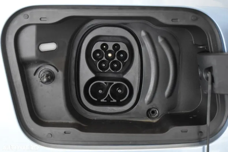 Ford Explorer din 2025 cu 1 km - oferta FOR181308 - foto 38