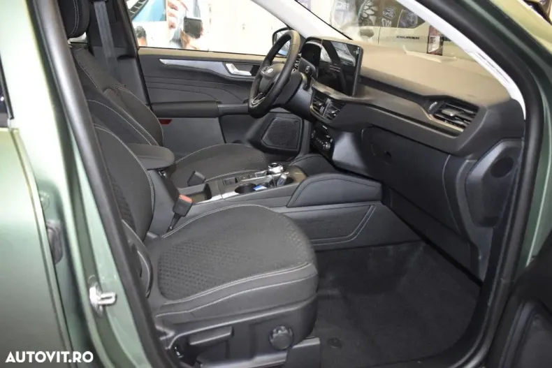 Ford Kuga din 2025 cu 1 km - oferta FOR181309 - foto 17
