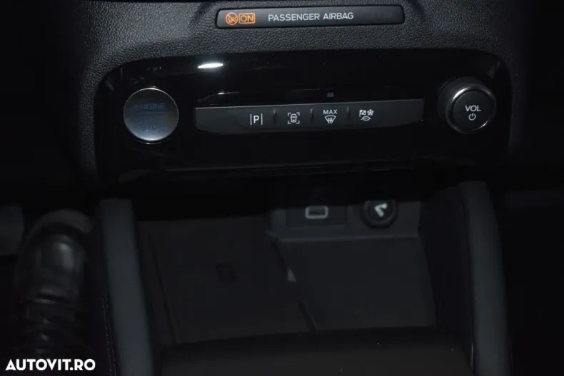 Ford Kuga din 2025 cu 1 km - oferta FOR181309 - foto 21