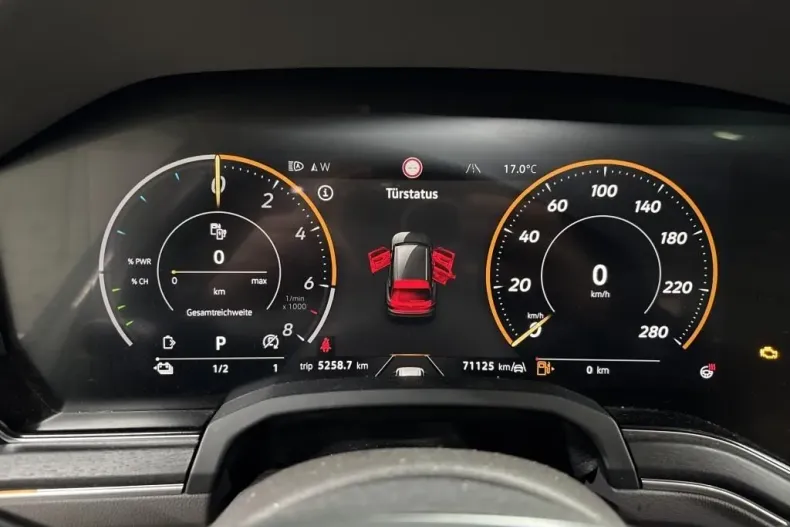 Volkswagen Touareg din 2024 cu 71.125 km - oferta VOL181310 - foto 5