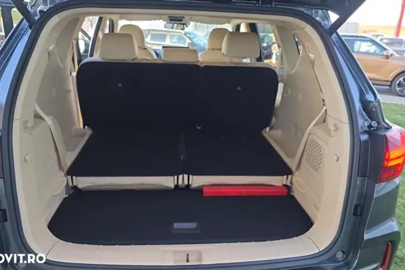 Ssangyong REXTON din 2025 cu 10 km - oferta SSA181318 - foto 17