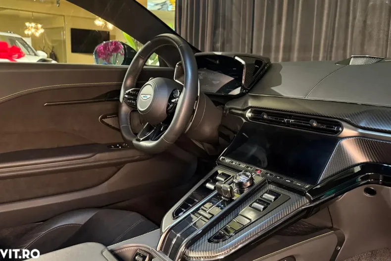 Aston Martin V8 Vantage din 2024 cu 10.100 km - oferta AST181325 - foto 28