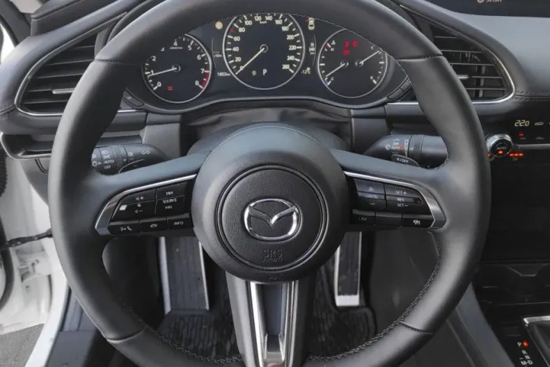 Mazda 3 din 2025 cu 1.800 km - oferta MAZ181327 - foto 10