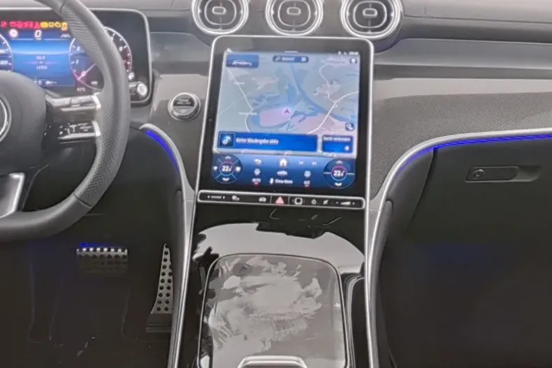 Mercedes-Benz GLC din 2025 cu 11.900 km - oferta MER181328 - foto 3