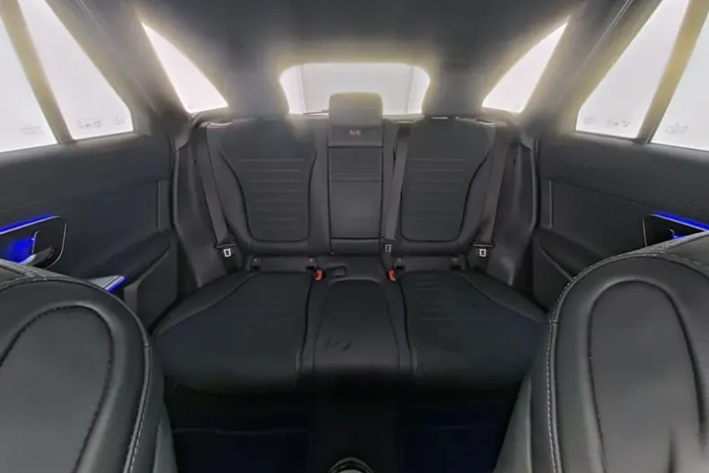 Mercedes-Benz GLC din 2025 cu 11.900 km - oferta MER181328 - foto 6