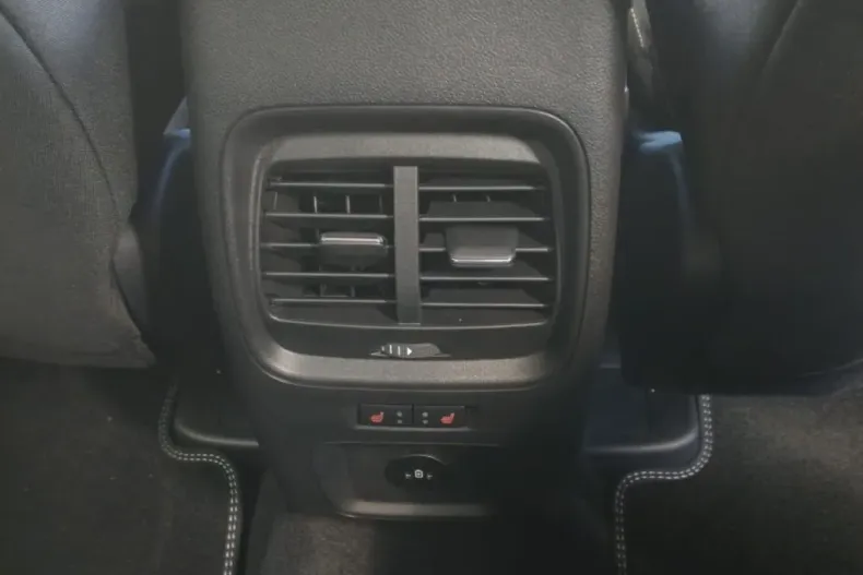 Ford Kuga din 2026 cu 1 km - oferta FOR181337 - foto 11