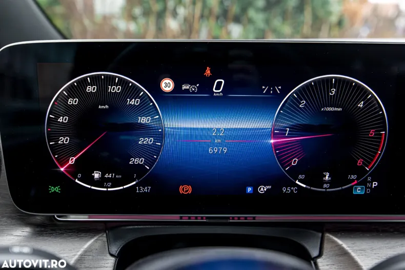 Mercedes-Benz V din 2024 cu 6.979 km - oferta MER181338 - foto 17