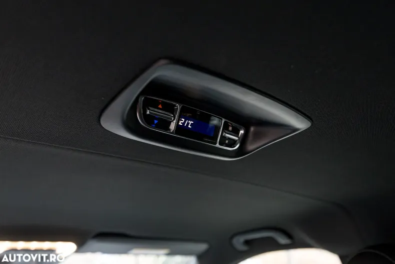 Mercedes-Benz V din 2024 cu 6.979 km - oferta MER181338 - foto 29