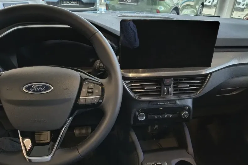 Ford Kuga din 2024 cu 1 km - oferta FOR181340 - foto 6