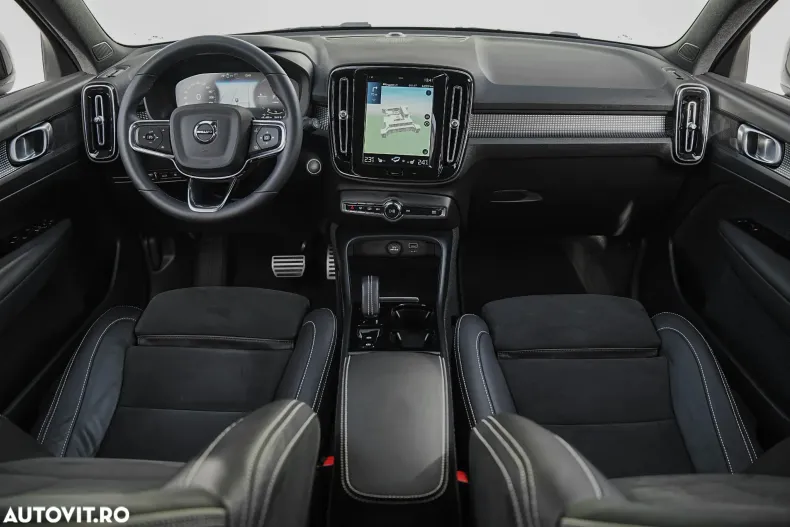 Volvo XC40 din 2021 cu 166.900 km - oferta VOL181346 - foto 3