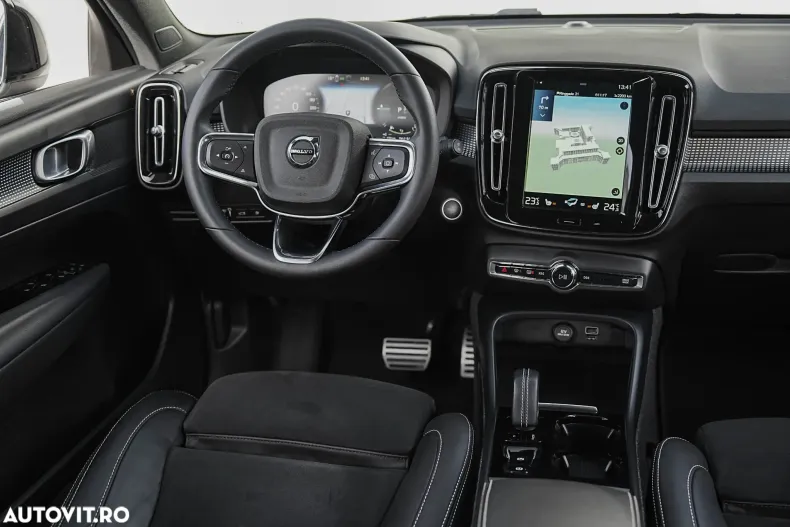 Volvo XC40 din 2021 cu 166.900 km - oferta VOL181346 - foto 10