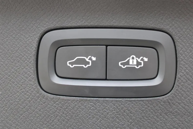 Volvo XC90 din 2020 cu 154.487 km - oferta VOL181356 - foto 23