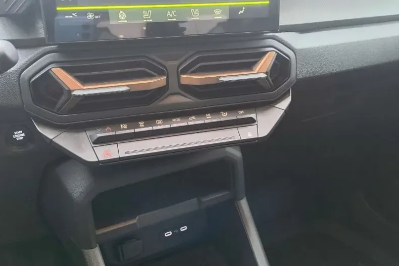 Dacia Duster din 2025 cu 230 km - oferta DAC181360 - foto 18