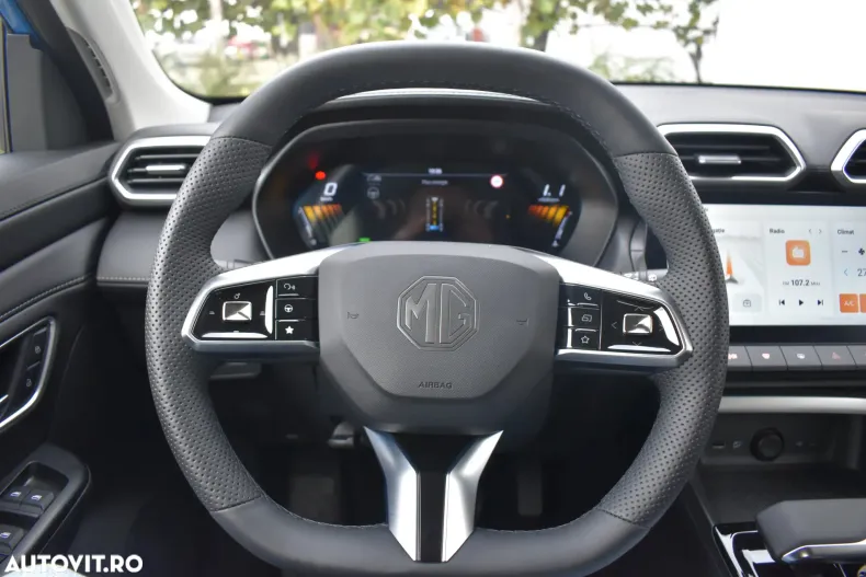 MG ZS HEV din 2025 cu 775 km - oferta MG0181384 - foto 15
