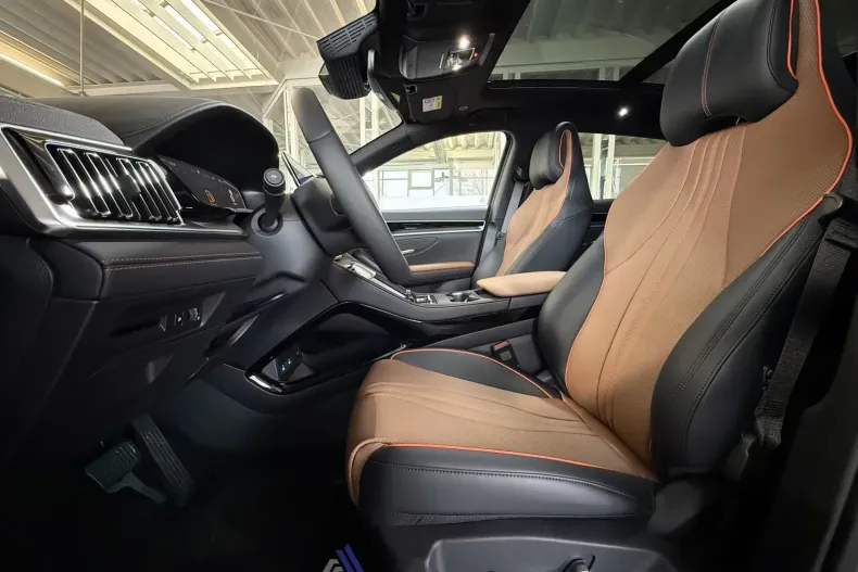 BYD SEAL U din 2025 cu 1.540 km - oferta BYD181387 - foto 5