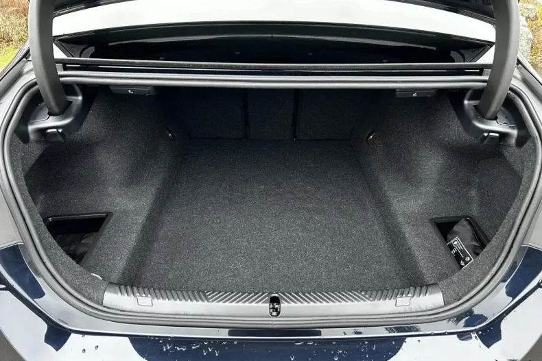 BMW Seria 5 din 2025 cu 11.575 km - oferta BMW181398 - foto 20