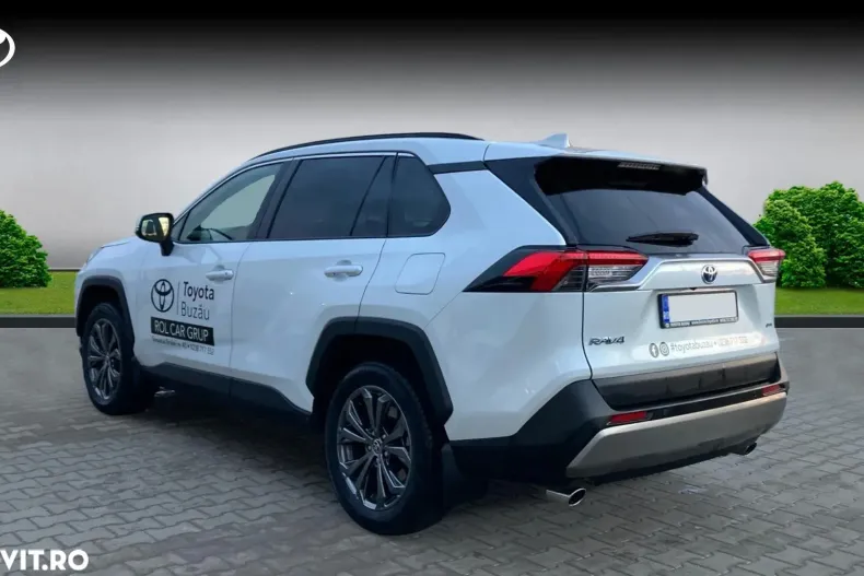 Toyota RAV4 din 2025 cu 4.285 km - oferta TOY181402 - foto 2