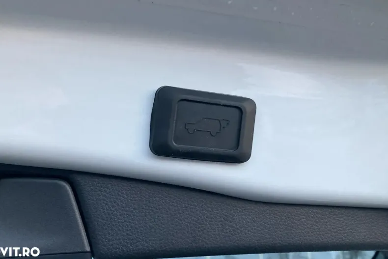 Toyota RAV4 din 2025 cu 4.285 km - oferta TOY181402 - foto 10