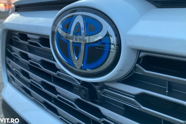 Toyota RAV4 din 2025 cu 4.285 km - oferta TOY181402 - foto 13