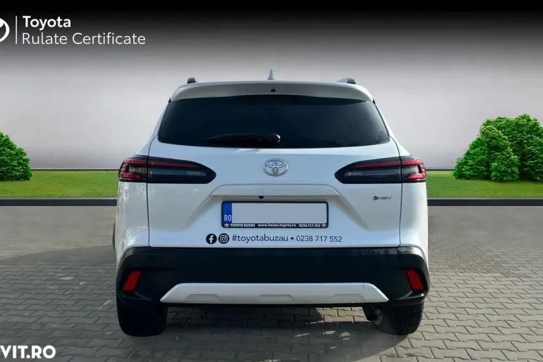 Toyota Corolla Cross din 2025 cu 4.900 km - oferta TOY181404 - foto 4