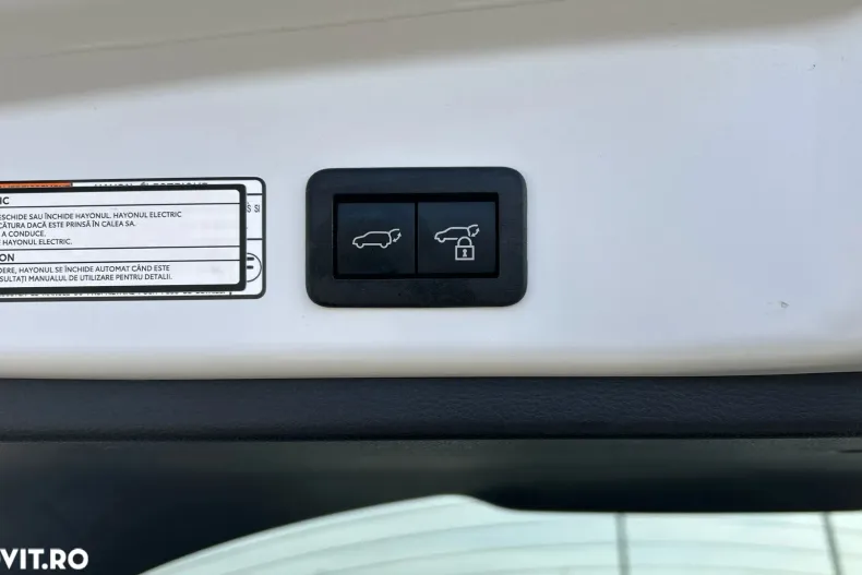 Toyota Corolla Cross din 2025 cu 4.900 km - oferta TOY181404 - foto 10