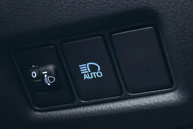 Toyota C-HR din 2020 cu 46.000 km - oferta TOY181405 - foto 34