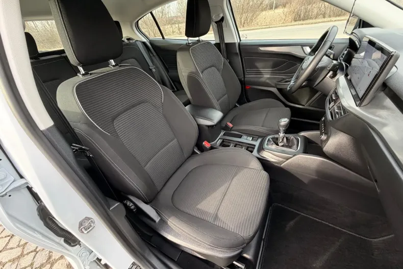 Ford Focus din 2023 cu 47.000 km - oferta FOR181406 - foto 8