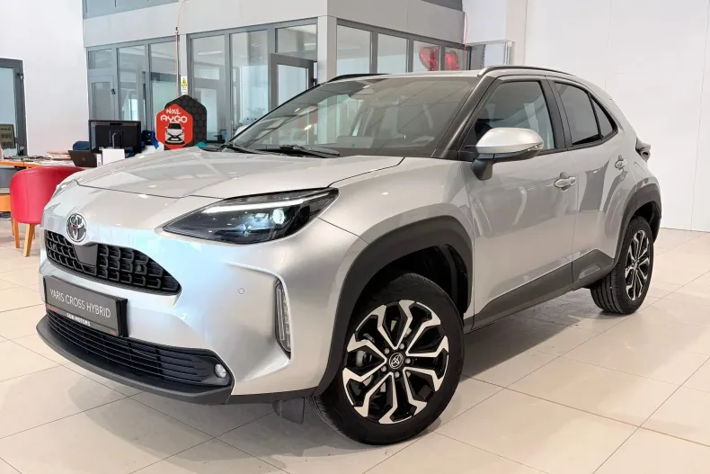 Toyota Yaris Cross din 2025 cu 1.200 km - oferta TOY181410 - foto 3