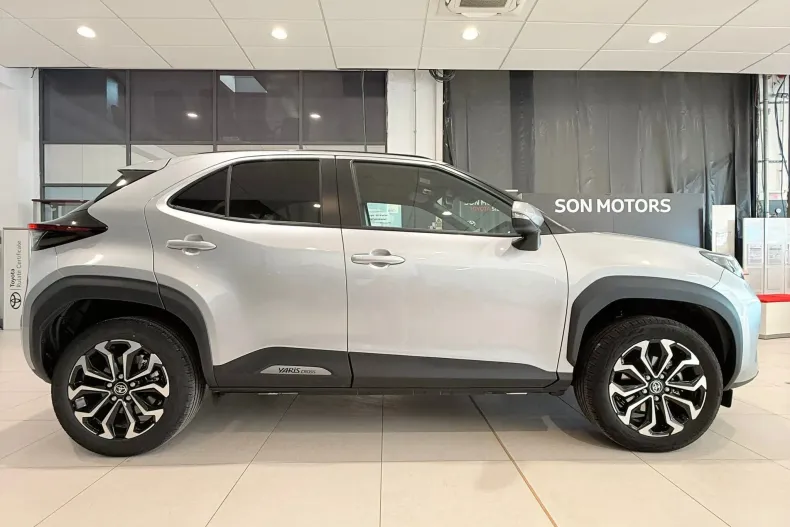 Toyota Yaris Cross din 2025 cu 1.200 km - oferta TOY181410 - foto 5