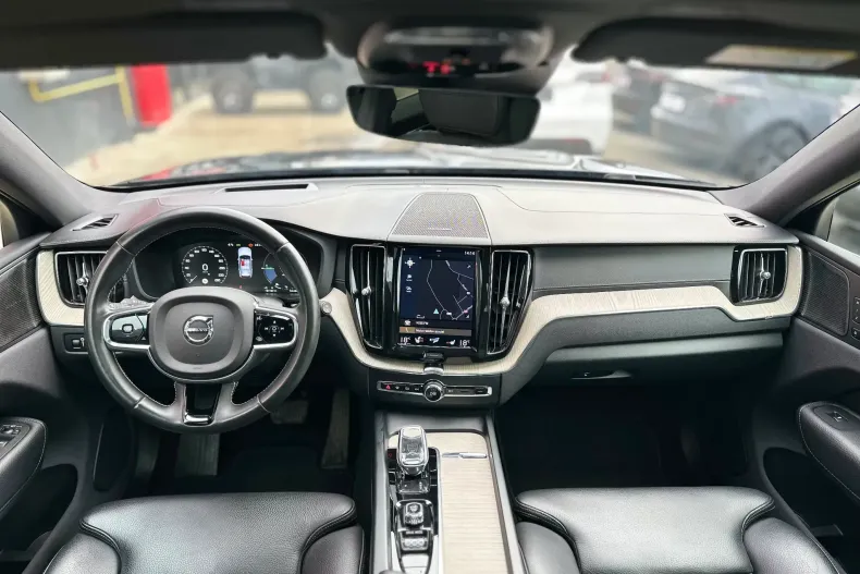 Volvo XC60 din 2020 cu 87.018 km - oferta VOL181414 - foto 29