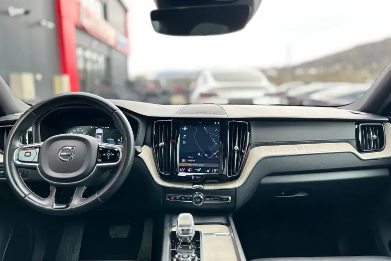 Volvo XC60 din 2020 cu 87.018 km - oferta VOL181414 - foto 30