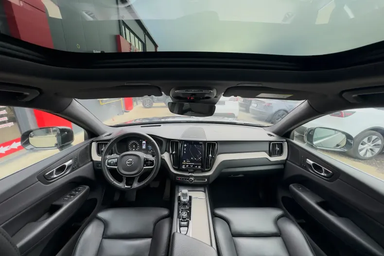 Volvo XC60 din 2020 cu 87.018 km - oferta VOL181414 - foto 31