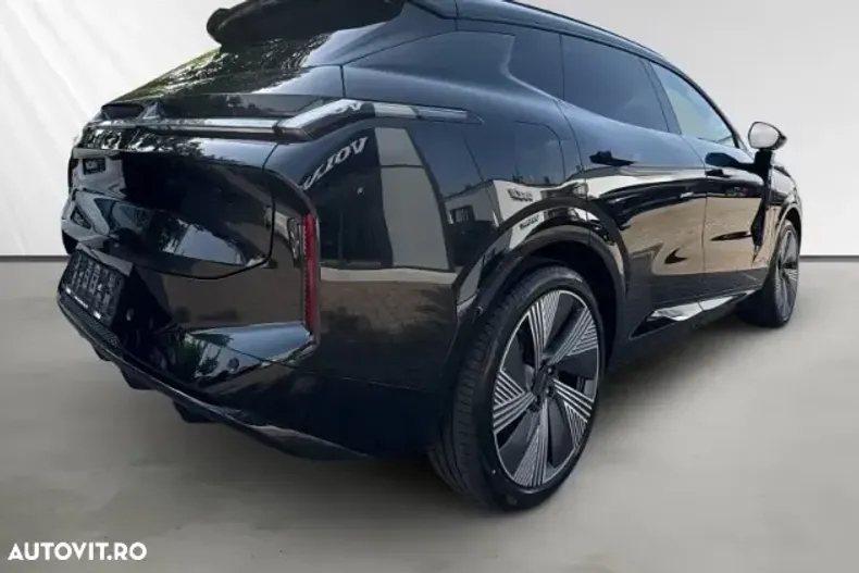 Lynk&Co 08 din 2025 cu 2.000 km - oferta LYN181415 - foto 5