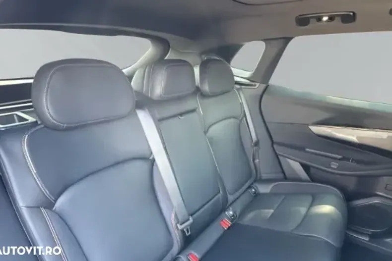 Lynk&Co 08 din 2025 cu 2.000 km - oferta LYN181415 - foto 13