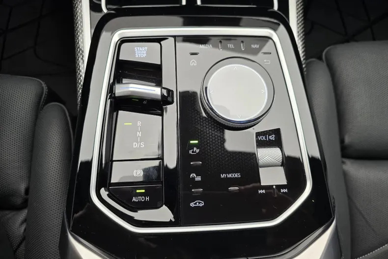 BMW Seria 7 din 2023 cu 55.000 km - oferta BMW181417 - foto 10